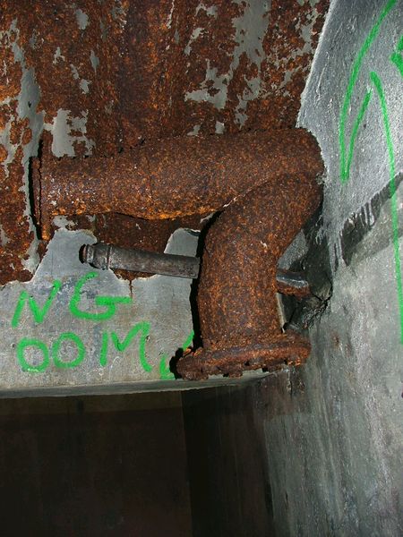 532